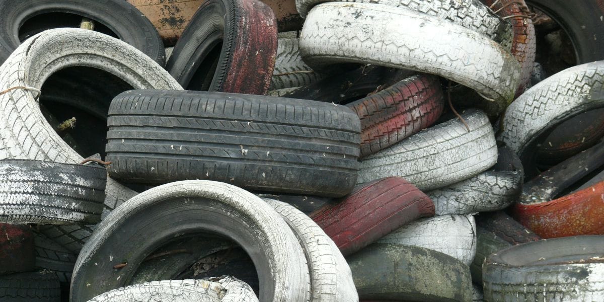 Como poupar na manutenção automóvel com peças recicladas