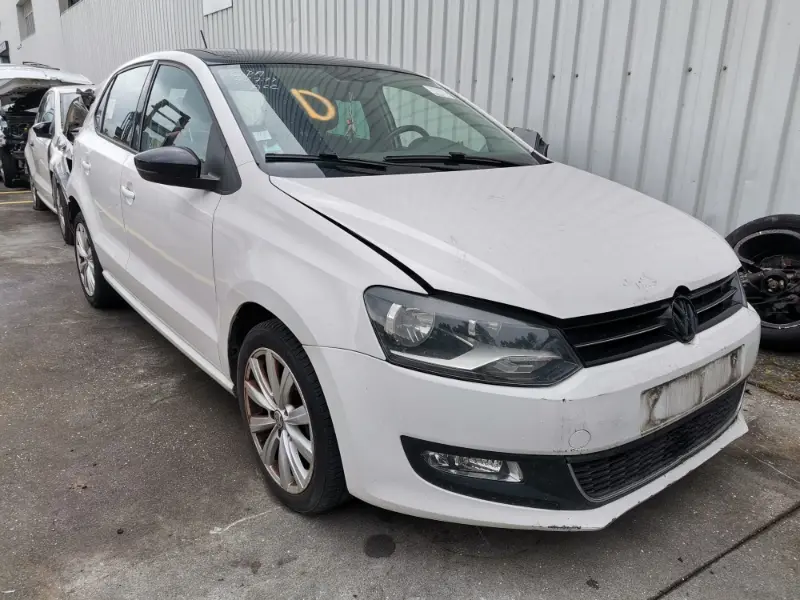 Volkswagen Polo (6R) 1.6 TDi (CAY), 2011 - PARA PEÇAS. SVP AUTO