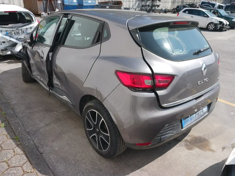 Renault Clio IV 1.5 dCi (K9K-608), 2015 - PARA PEÇAS. SVP AUTO