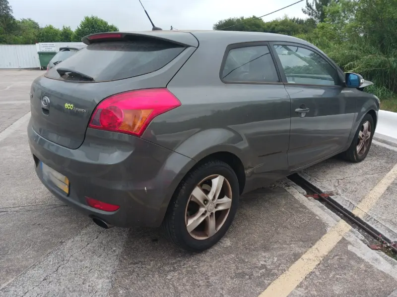 Kia Cee'd S-Coupé 1.4 CVVT (G4FA), 2010 - PARA PEÇAS. SVP AUTO