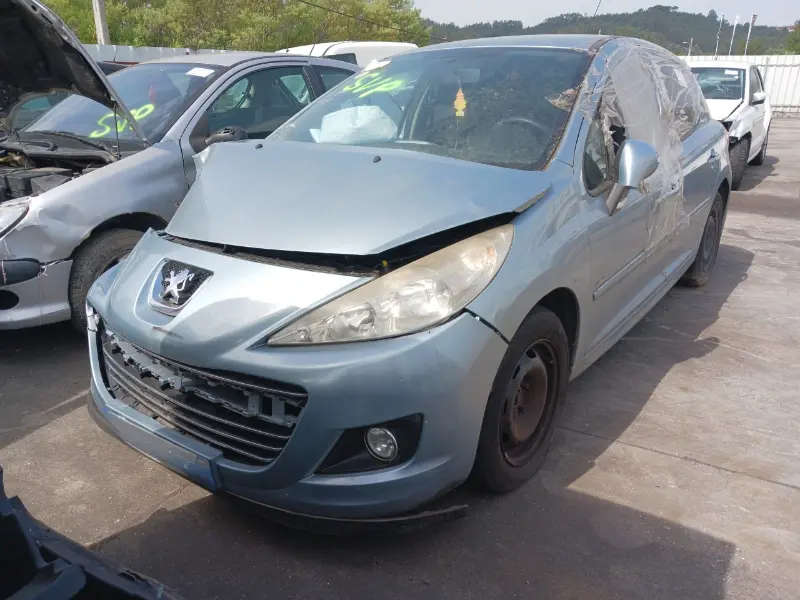 Peugeot 207 de 2010 para peças, lateral esquerda frente. SVPAuto