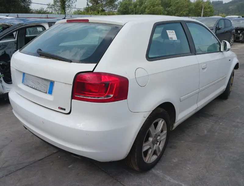 Audi A3 2011 para peças, traseiro. SVPAuto