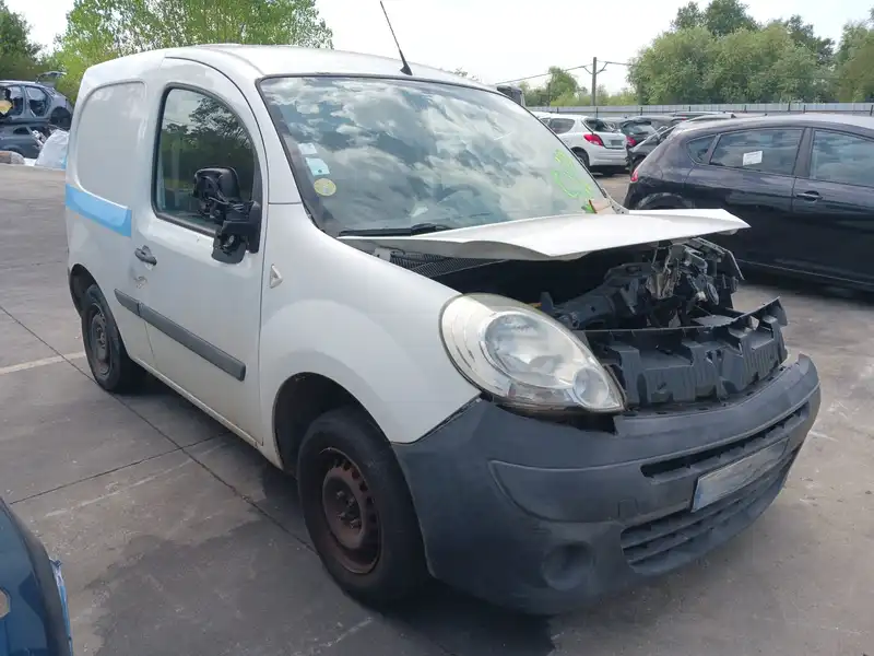 Renault Kangoo 2011 para peças, frente. SVPAuto