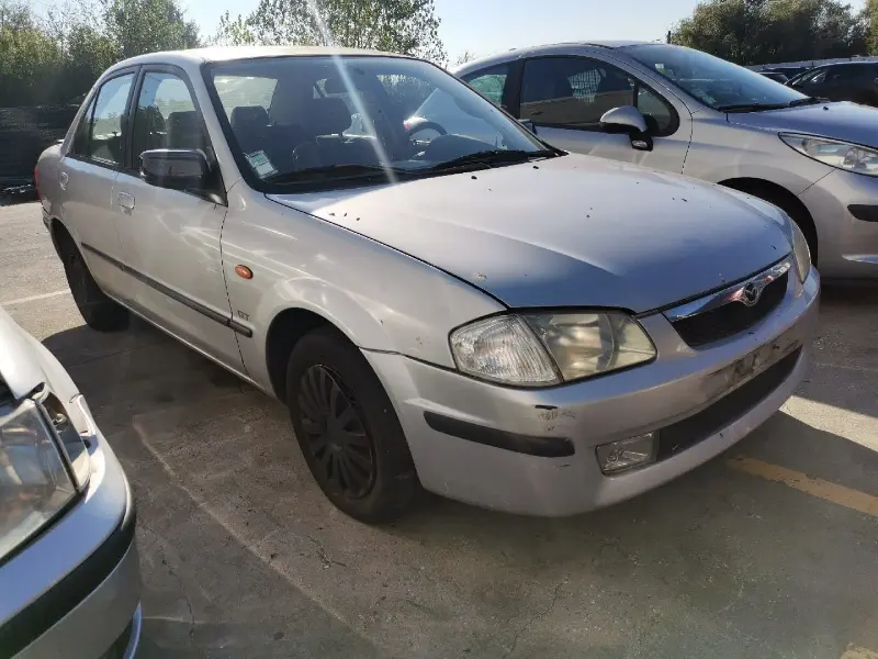 Mazda 323S 1.3 16V (B33G), 2000, para peças. SVP AUTO