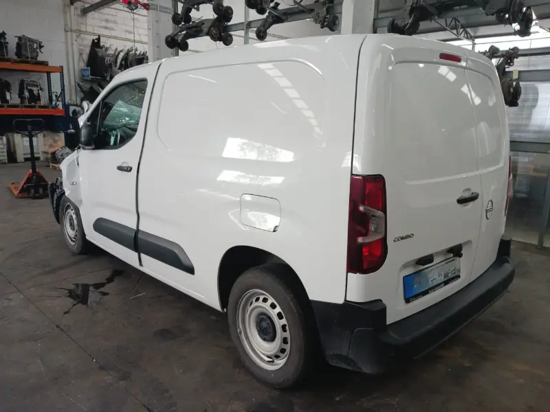 Opel Combo 1.5D (YHT/D15DT), 2022, para peças. SVP AUTO