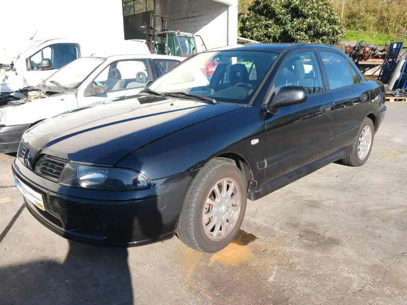 Mitsubishi Carisma 1.9 DI-D (F9Q), 2004, para peças. SVP AUTO