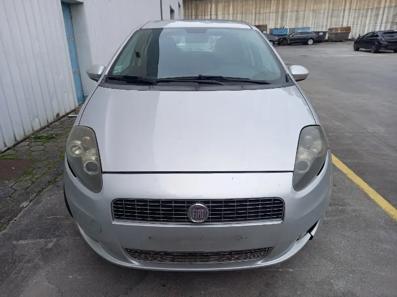 Fiat Grande Punto 1.2i (199A4.000), 2010 - PARA PEÇAS. SVP AUTO