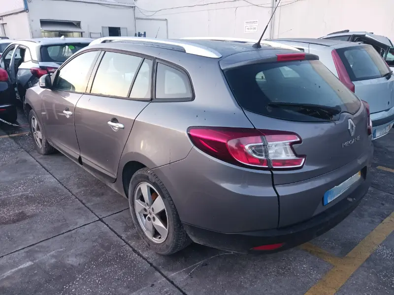Renault Megane III ST 1.5 dCi (K9K-834), 2011 - PARA PEÇAS. SVP AUTO