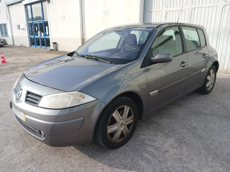 Renault Megane II 1.5 dCi (K9K-722), 2004 - PARA PEÇAS. SVP AUTO